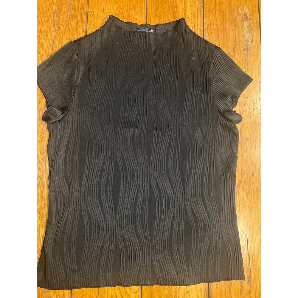 Coco & Shay Black Wavy Pleated Mock Neck Top Short Sleeve TJ0035 Medium